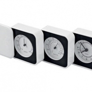 Погодная станция в виде куба: часы, термометр, гигрометрскладная, белая