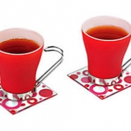 Чайная пара: 2 чашки на 125 мл, 2 подставки под горячее, красная